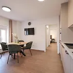 Royal Oak With Private Parking Appartement