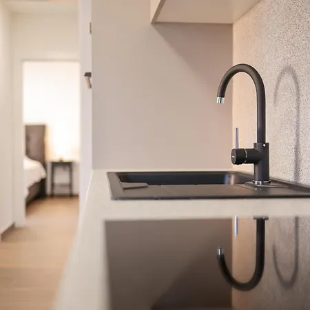 Royal Oak With Private Parking Apartamento Zadar