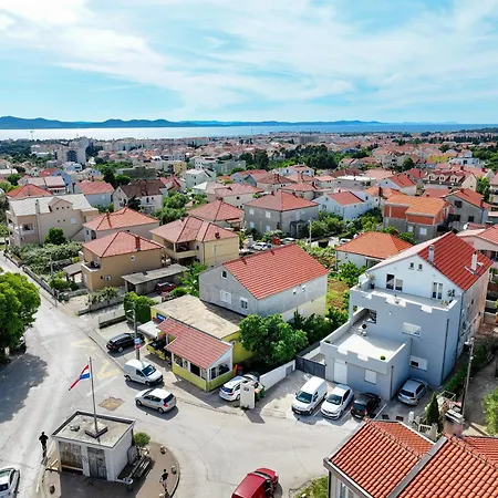 Apartamento Royal Oak With Private Parking *
