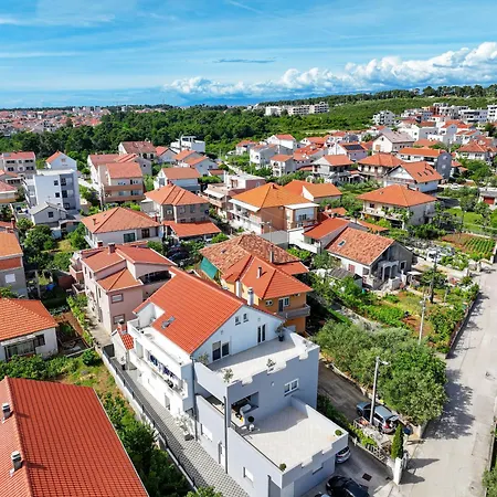 Royal Oak With Private Parking Appartement Zadar