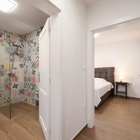 Royal Oak Apartament *