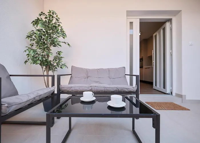 Apartment Royal Oak With Private Parking Zadar
