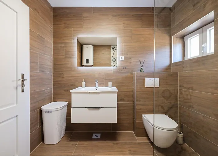 Apartment Royal Oak With Private Parking